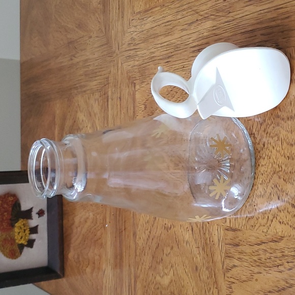 Vintage Log Cabin Syrup Dispenser - Picture 5 of 9